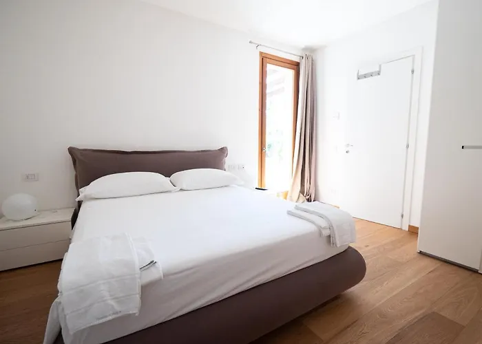 Terrazze Di Costa - Gardegna 3 度假居 贝拉诺